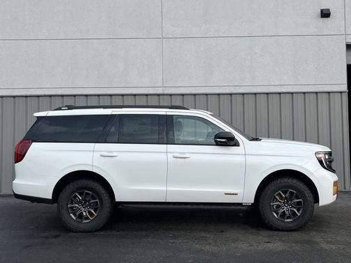 White Metallic 2026 Ford Expedition Tremor
