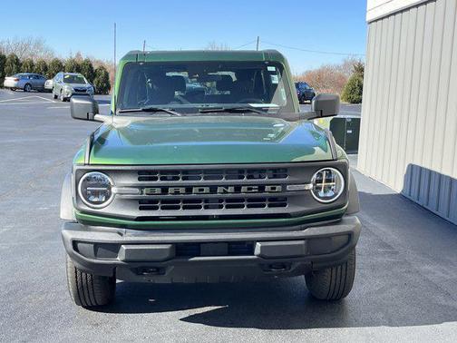 2022 Ford Bronco Base