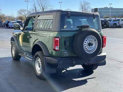 2022 Ford Bronco Base
