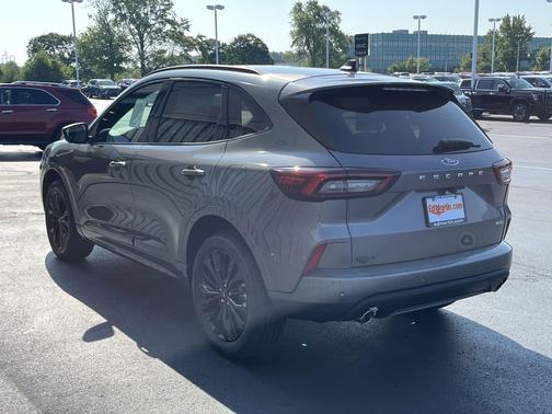 2025 Ford Escape ST-Line Elite