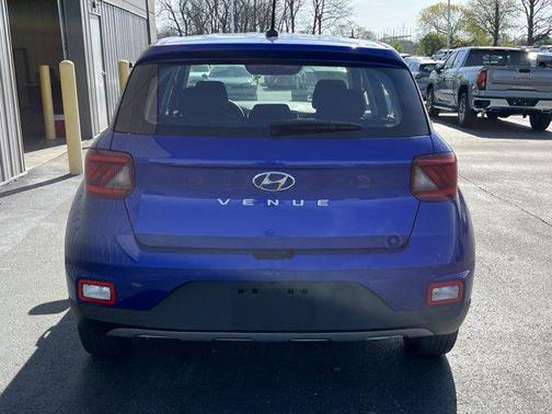 2024 Hyundai VENUE SE