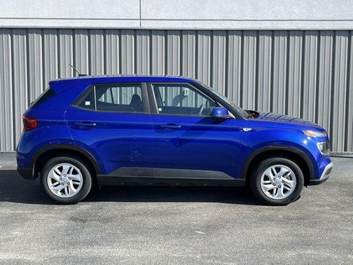 2024 Hyundai VENUE SE