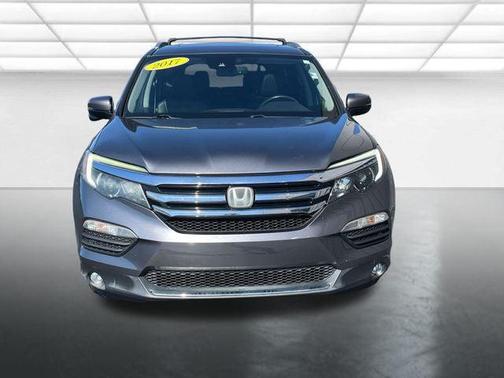 Silver Metallic 2017 Honda Pilot Touring