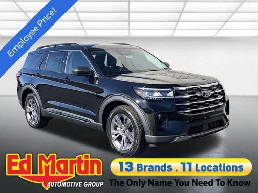 Agate Black Metallic 2026 Ford Explorer Active