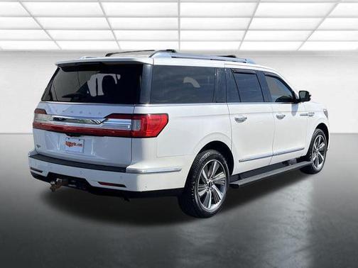 White Platinum Clearcoat Metallic 2019 Lincoln Navigator L Reserve
