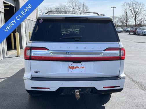 White Platinum Clearcoat Metallic 2019 Lincoln Navigator L Reserve