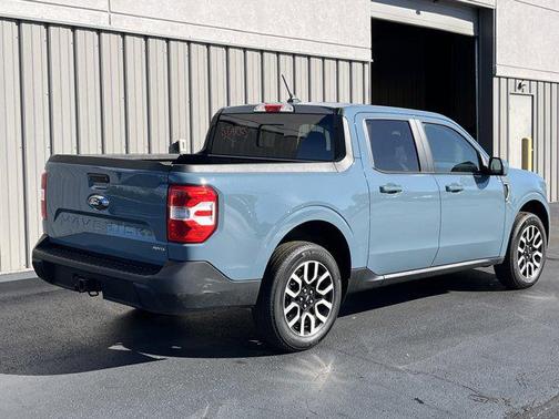 2023 Ford Maverick Lariat
