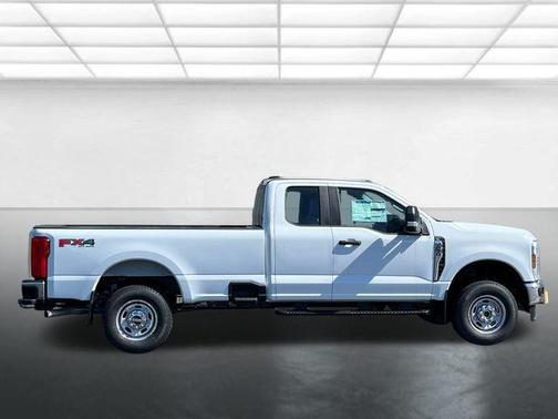 Oxford White 2026 Ford F-250 XL