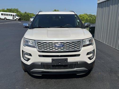2017 Ford Explorer Platinum