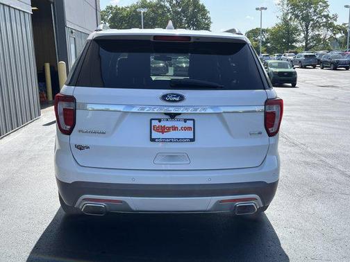 2017 Ford Explorer Platinum