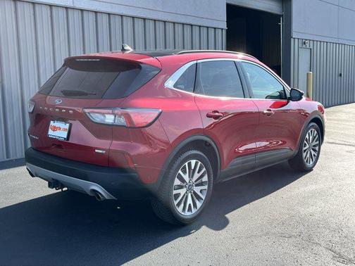 2020 Ford Escape Titanium