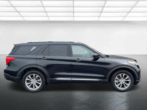 Agate Black Metallic 2022 Ford Explorer Limited