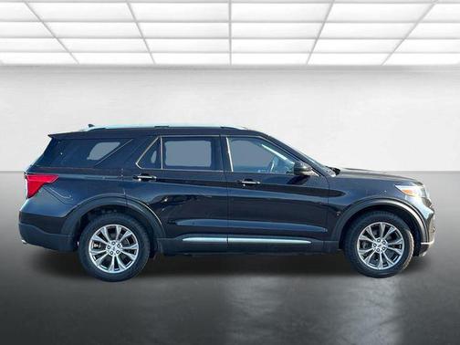 Agate Black Metallic 2022 Ford Explorer Limited
