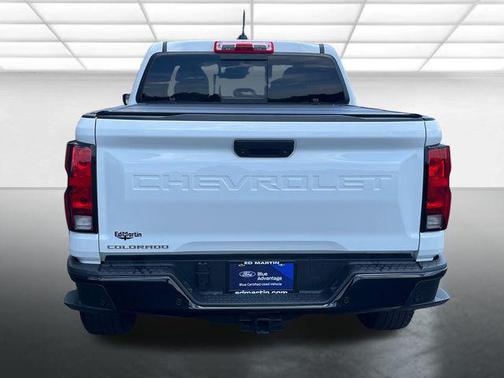 Summit White 2023 Chevrolet Colorado Trail Boss