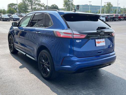 2022 Ford Edge SE