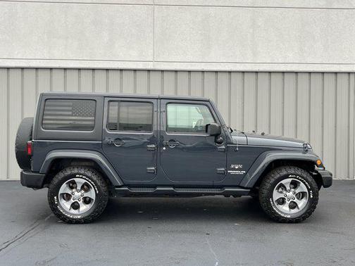 2017 Jeep Wrangler Unlimited Sahara