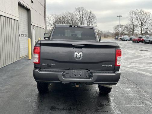 2024 RAM 3500 Big Horn Crew Cab 4x4 8' Box