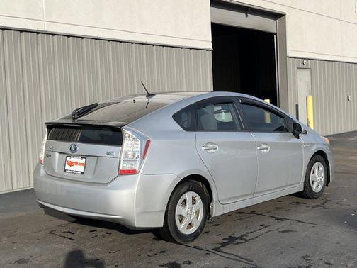 2010 Toyota Prius III