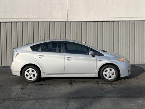 2010 Toyota Prius III