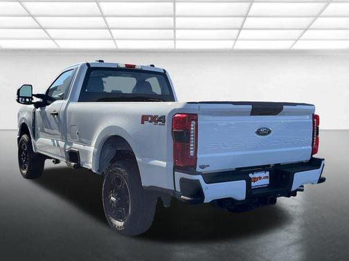 Oxford White 2025 Ford F-350 XL