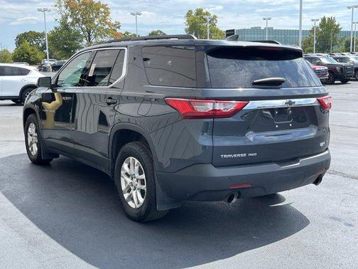 2021 Chevrolet Traverse LT Cloth