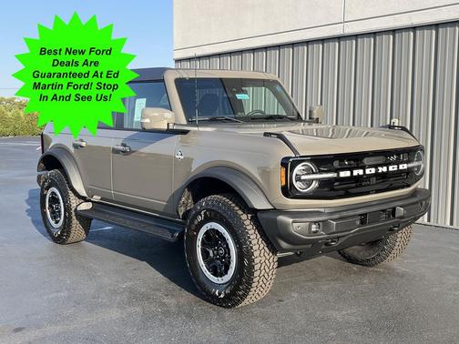 2025 Ford Bronco Outer Banks