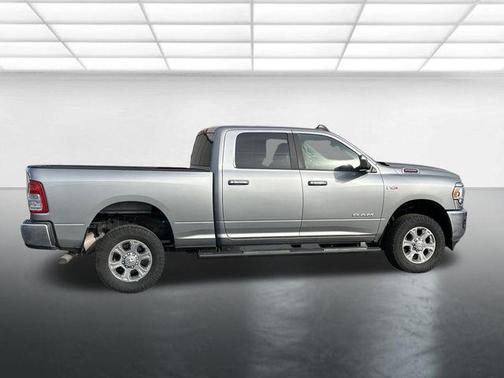 2019 RAM 2500 Big Horn Crew Cab 4x4 6'4' Box