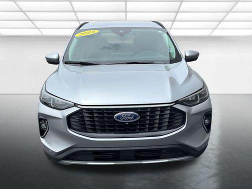 Iconic Silver Metallic 2023 Ford Escape Platinum