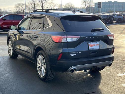 2022 Ford Escape Titanium