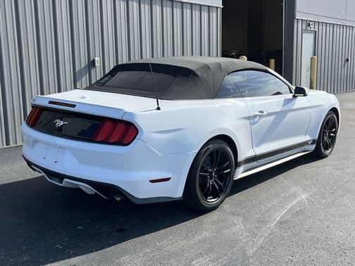 2017 Ford Mustang EcoBoost Premium