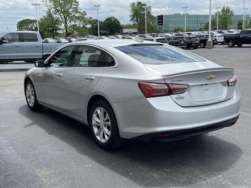 2022 Chevrolet Malibu FWD LT