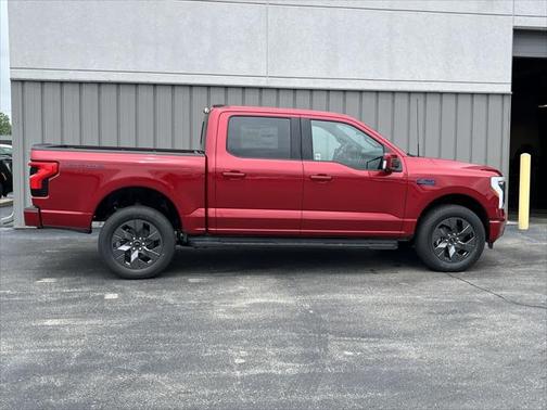 2025 Ford F-150 Lightning LARIAT