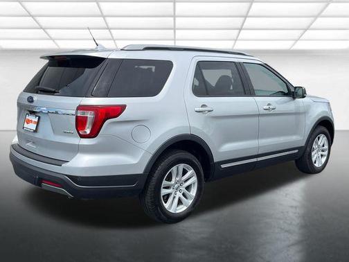 Ingot Silver 2019 Ford Explorer XLT