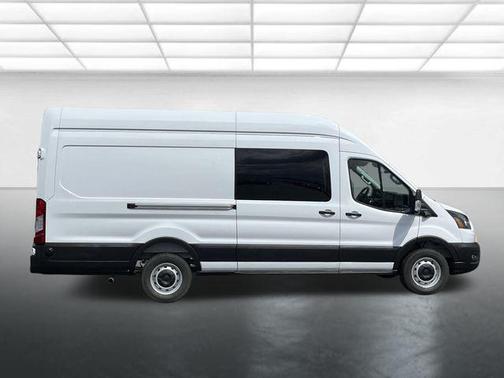 Oxford White 2026 Ford Transit-250 Base