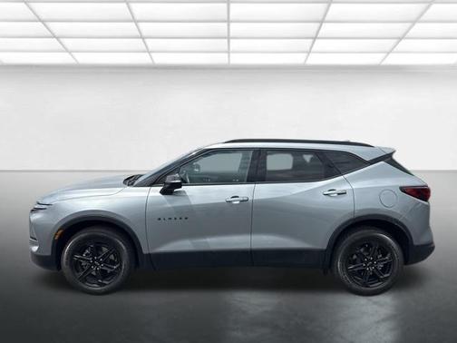 Sterling Gray Metallic 2024 Chevrolet Blazer 3LT
