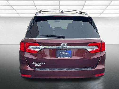 Deep Scarlet Pearl 2019 Honda Odyssey EX-L