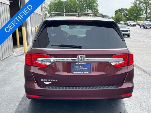 Deep Scarlet Pearl 2019 Honda Odyssey EX-L