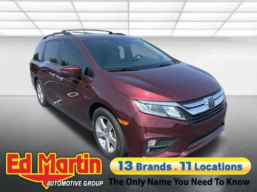 Deep Scarlet Pearl 2019 Honda Odyssey EX-L