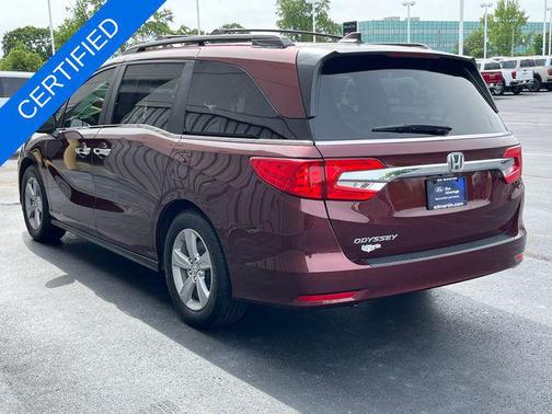Deep Scarlet Pearl 2019 Honda Odyssey EX-L