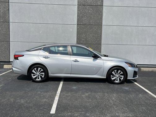 2024 Nissan Altima S FWD