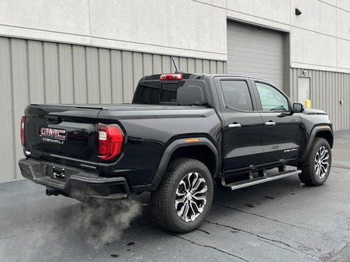 2024 GMC Canyon Denali