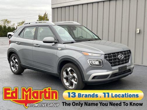 2022 Hyundai VENUE SEL