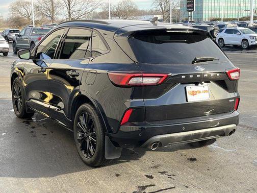 2023 Ford Escape ST-Line Elite