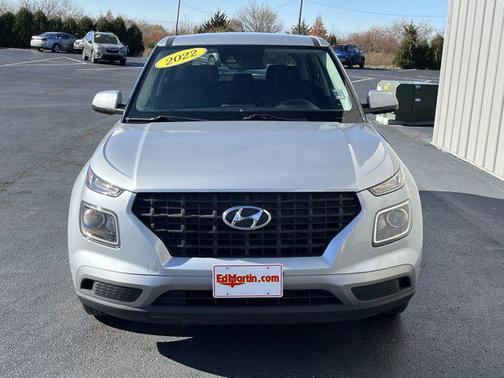2022 Hyundai VENUE SE