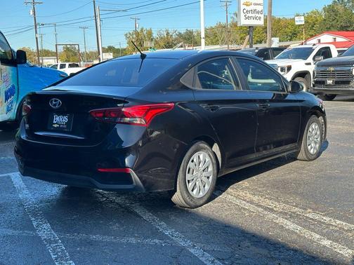 2020 Hyundai Accent SE