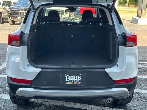 Summit White 2026 Chevrolet Trailblazer LT