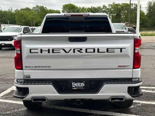 Iridescent Pearl Tricoat 2021 Chevrolet Silverado 1500 RST