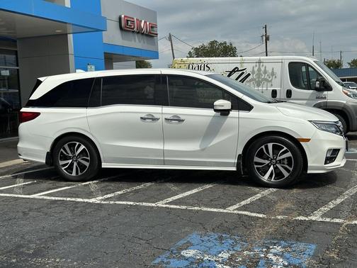 2020 Honda Odyssey Elite