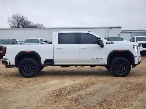 2024 GMC Sierra 2500 AT4