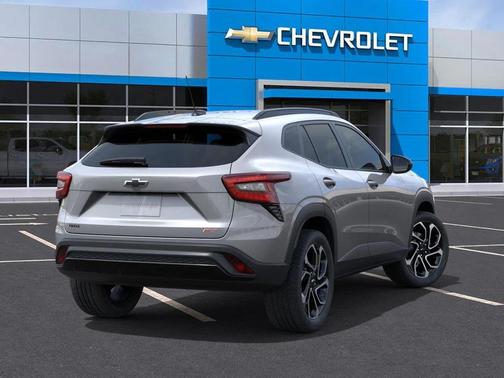 Sterling Gray Metallic 2026 Chevrolet Trax FWD 2RS